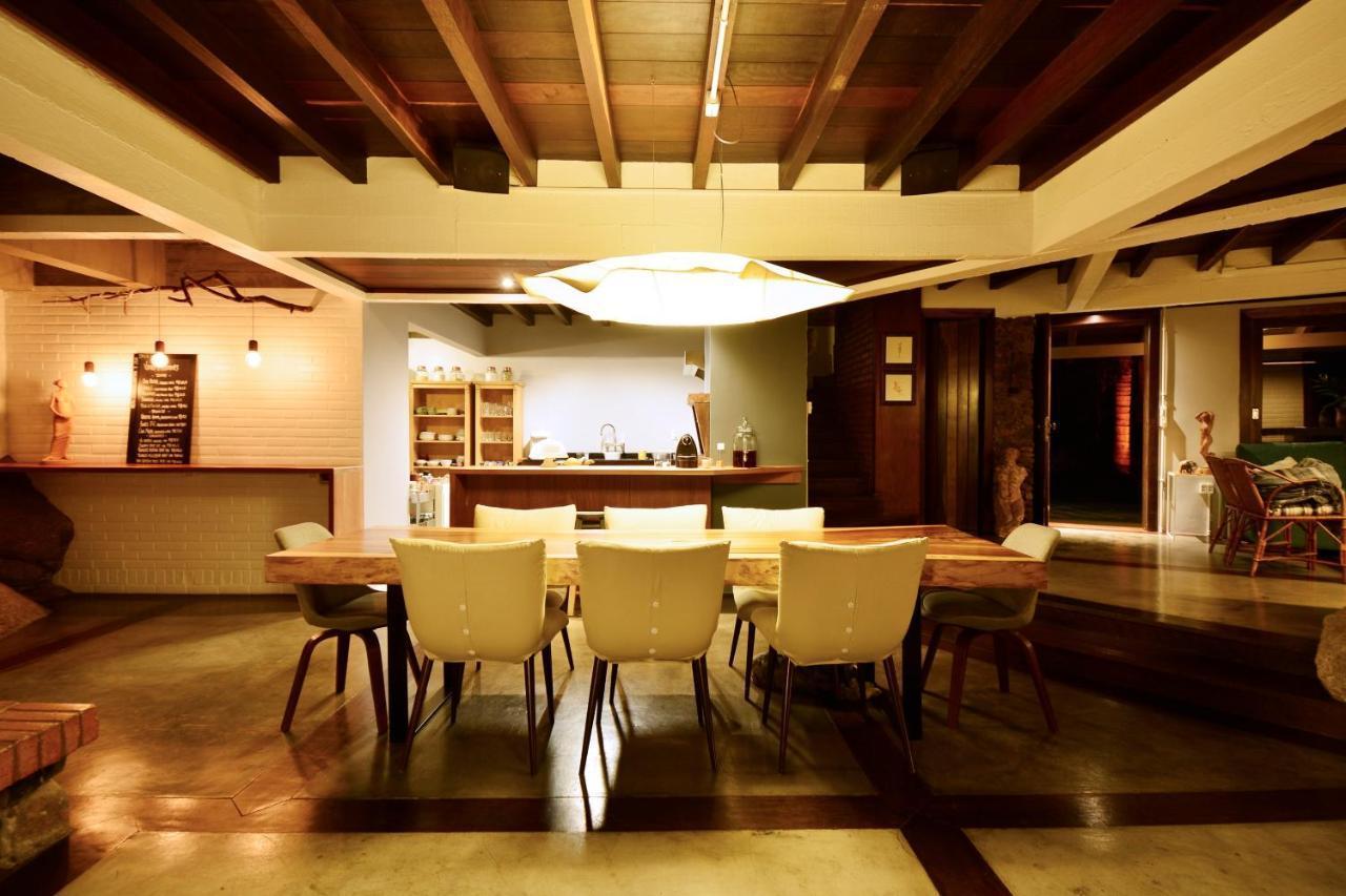 Villa Gardena Suites Прайя-ду-Роза Экстерьер фото